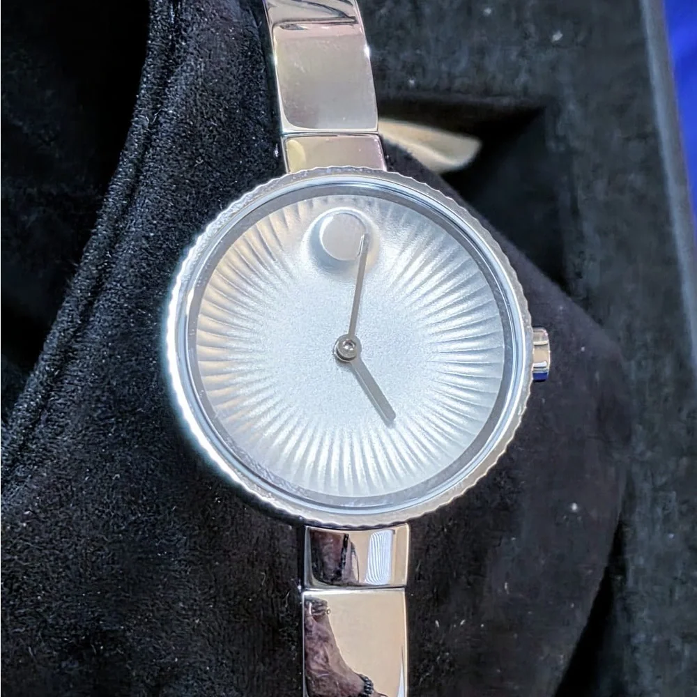 Movado Edge 28mm Swiss Made Women's Bracelet Watch Box and Papers